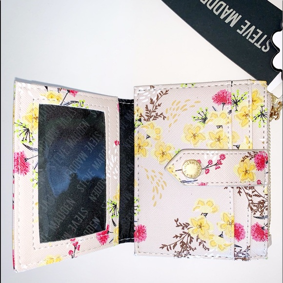 Steve Madden - Floral Bhayden Mini Wallet ! - Picture 2 of 4